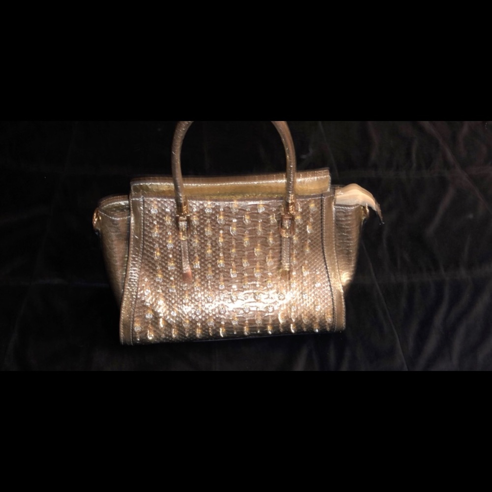 Bling tote gold.